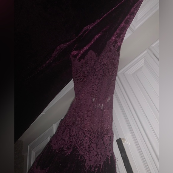 Pretty Hippie Chick Maroon Dress by Do & Be. Size Medium. - Picture 4 of 12